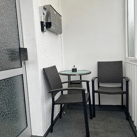 Moderne Helle 2,5 Zimmer Wohnung Mit Grossem Bad Und Kueche In Trossingen Dış mekan fotoğraf